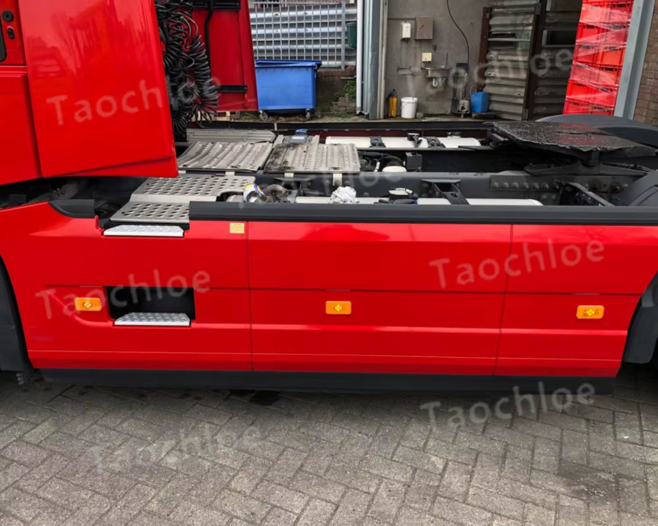 1Pc 24V Yellow Amber Led Reflector for Volvo Side Marker Lamp Clearance Light + Wire Connector Plug for Volvo Truck Emark